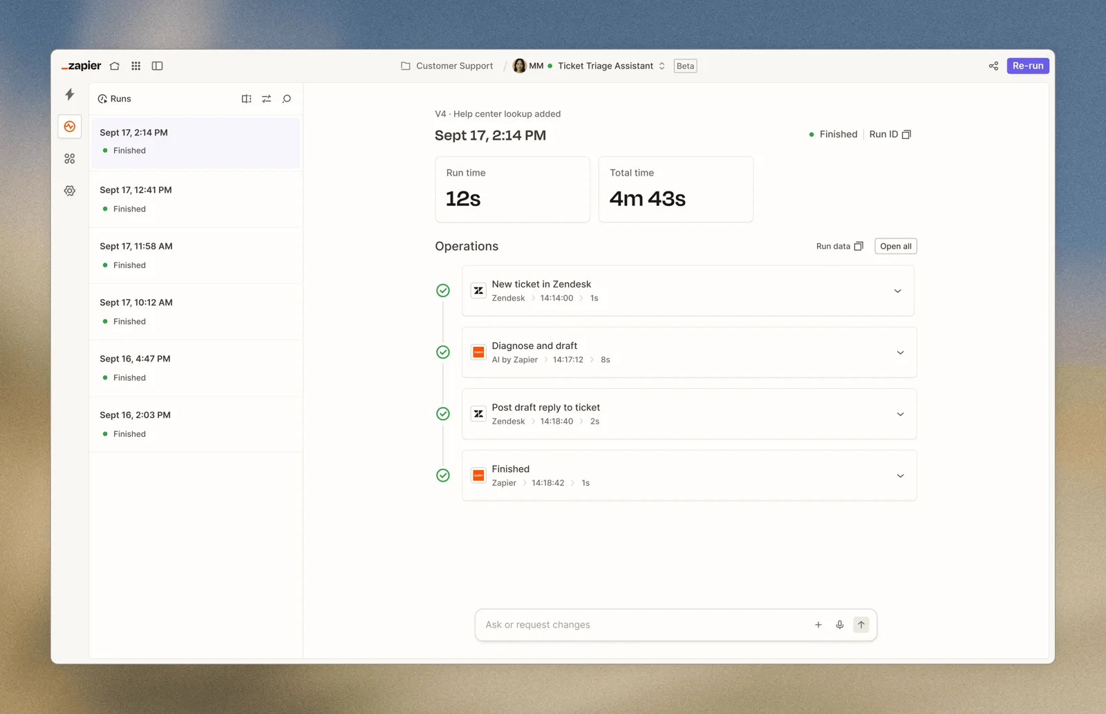 Gestionnaire de workflows Zapier avec la liste des étapes d'un Zap